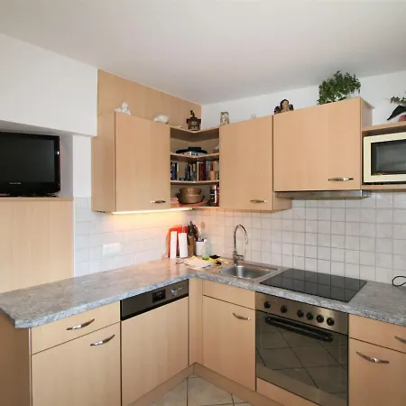 Apartment Plank.1 *