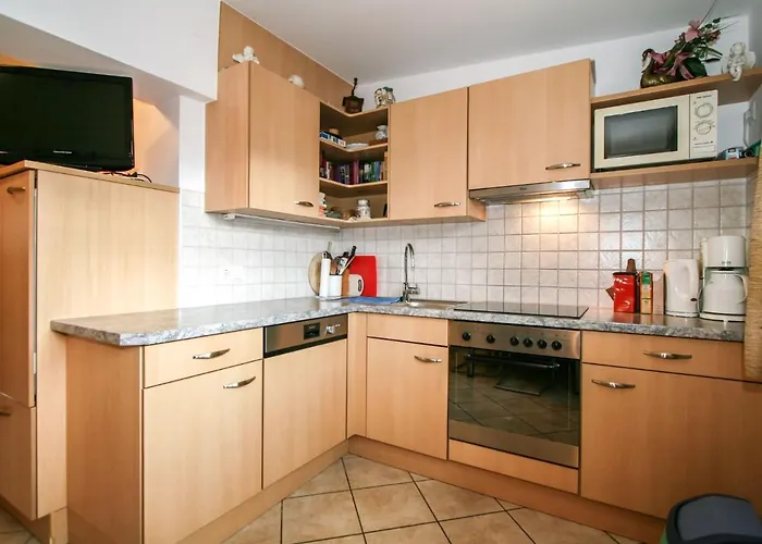 Plank-2 By Interhome شقة